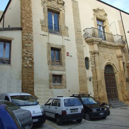 Апартаменти Antico Vicolo House *