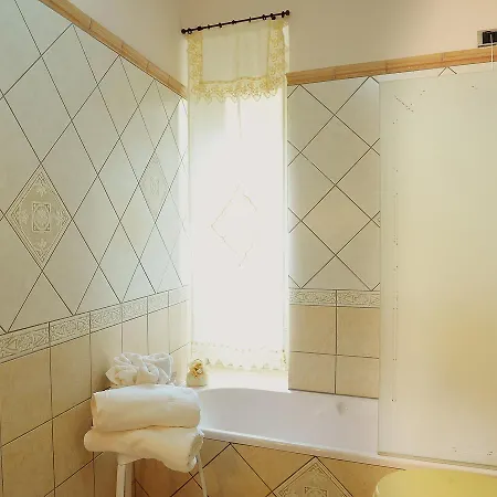 Апартаменти Antico Vicolo House *